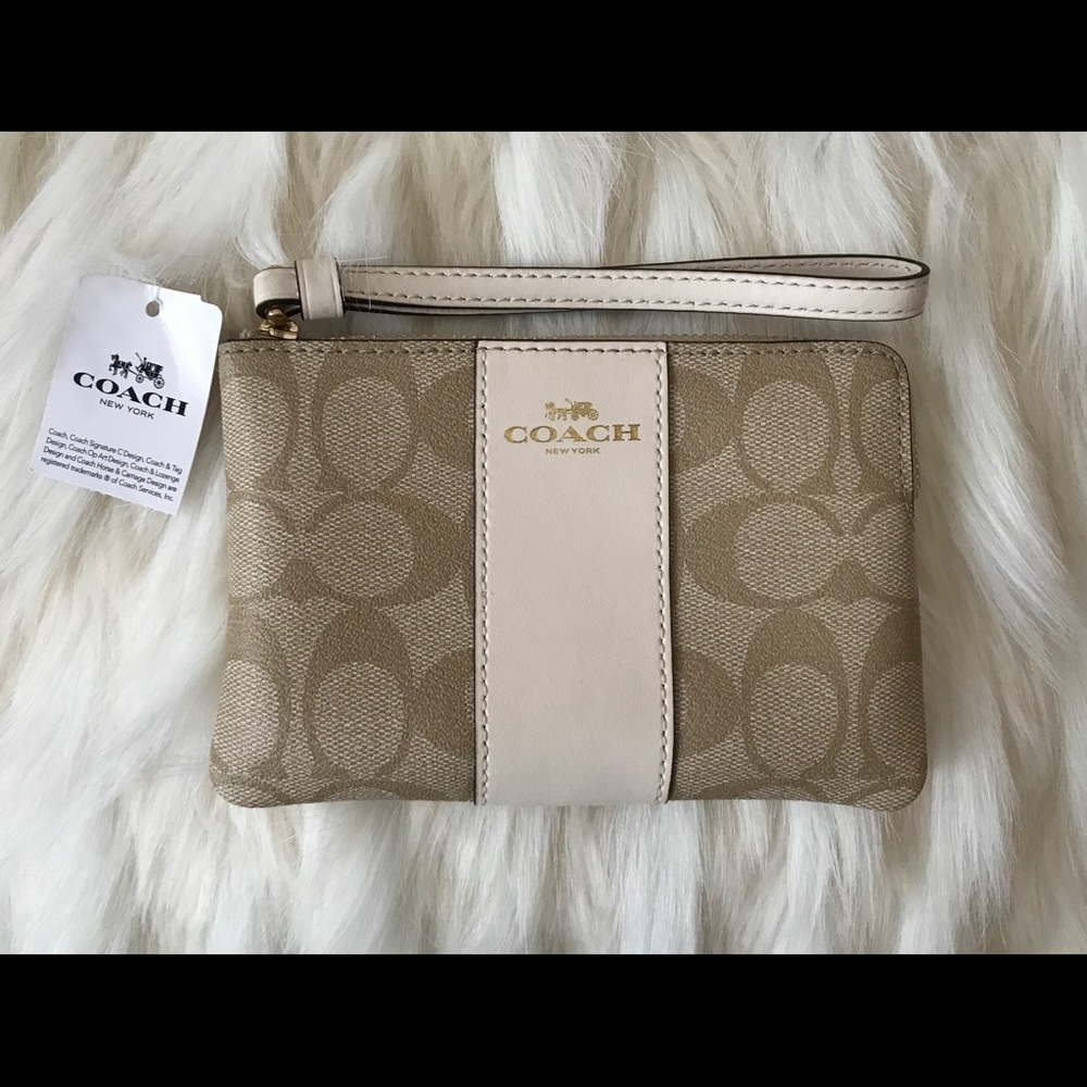 Coach👜CORNER ZIP WRISTLET